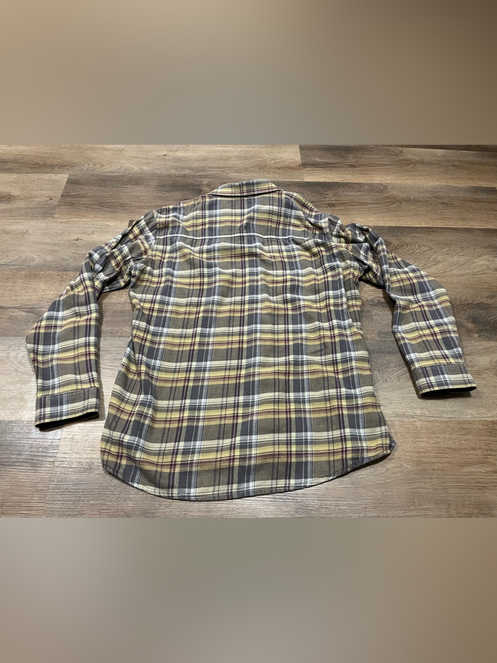 KÜHL Fugitive Flannel Shirt | Men’s Medium | Button Down | Outdoor - Picture 10 of 10